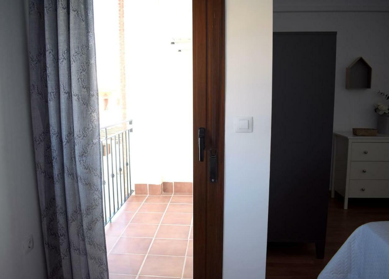 Hôtel Reliqua La Zubia à La Zubia  Extérieur photo